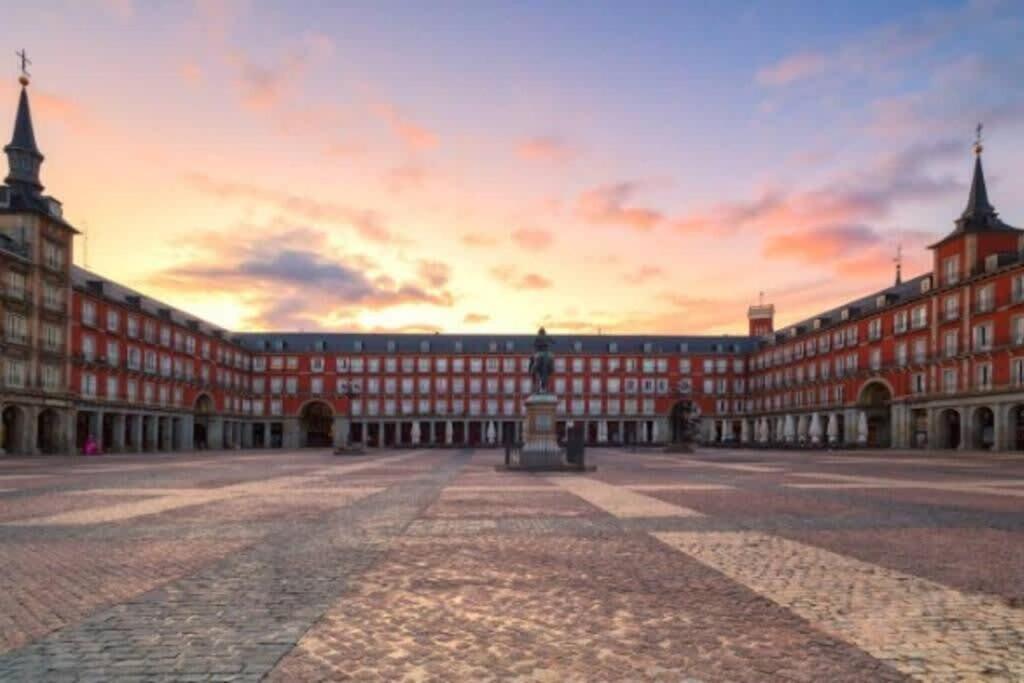 Plaza Mayor Cozy Private Apartment With Ac Madri Exterior foto