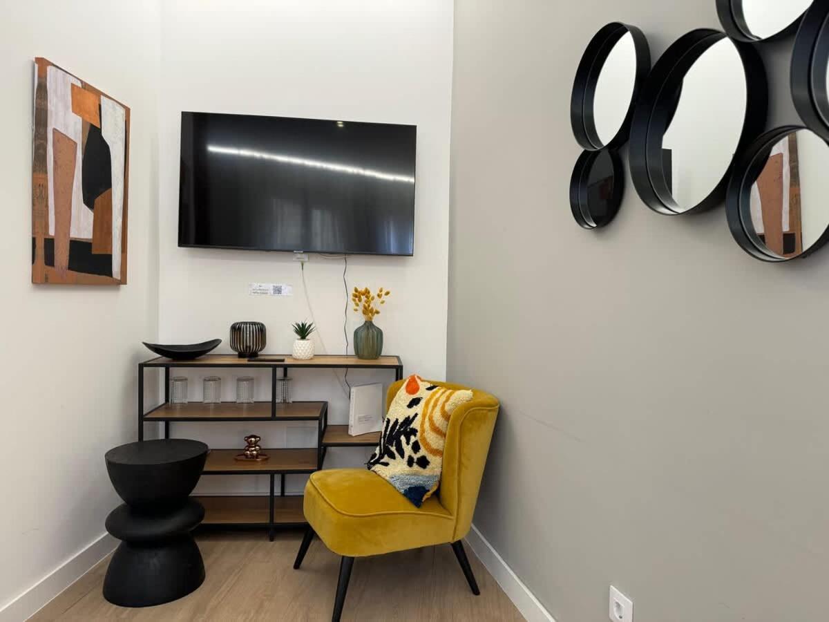 Plaza Mayor Cozy Private Apartment With Ac Madri Exterior foto